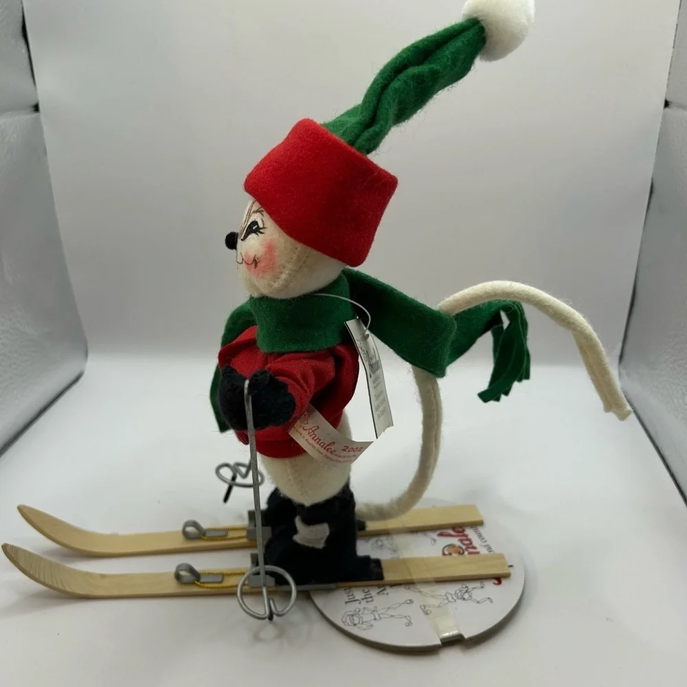 Skiing Christmas Mouse 2002